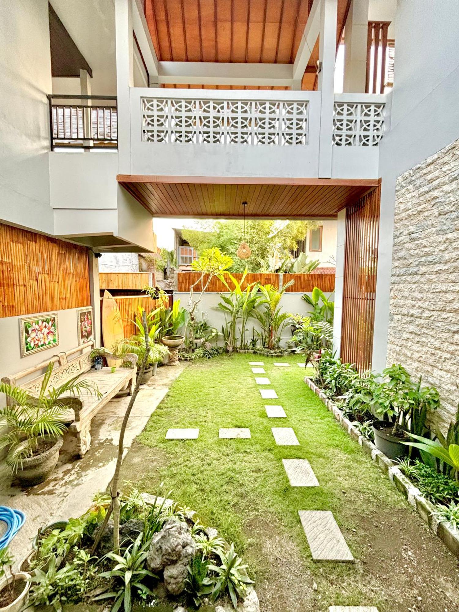 The Lima Home Stay In Canggu Exterior foto